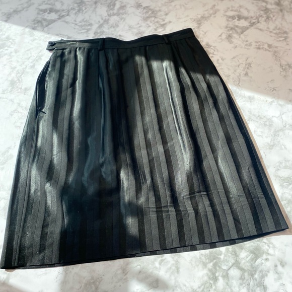 Valentino Dresses & Skirts - Valentino Vintage Miss V Wool & Silk Classic Pleated Mini Skirt Size 38 / US 4